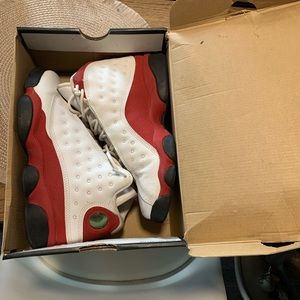 Size 6y cherry 13s